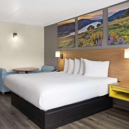 Days Inn By Wyndham Columbus Worthington Kültér fotó